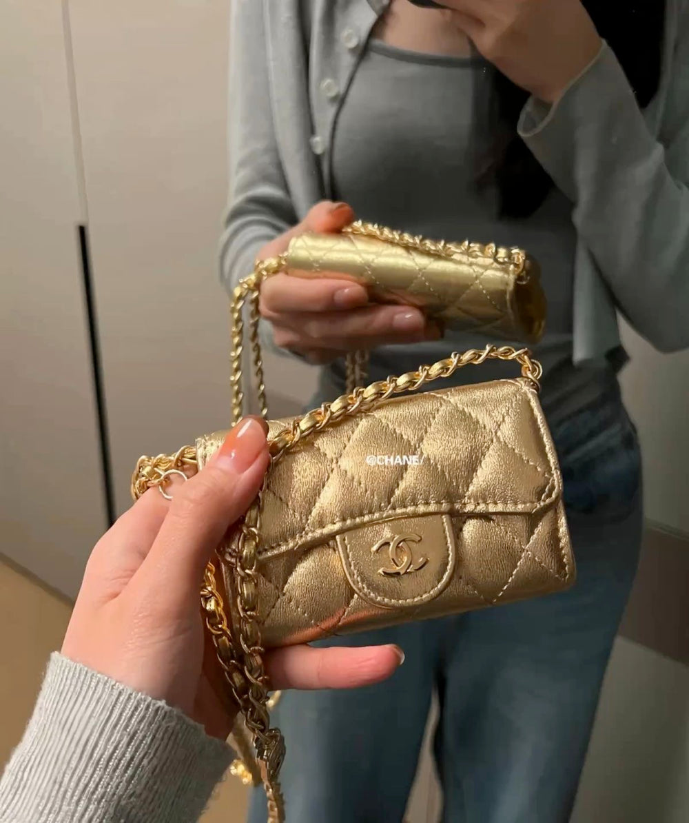 Catena con mini pochette oro