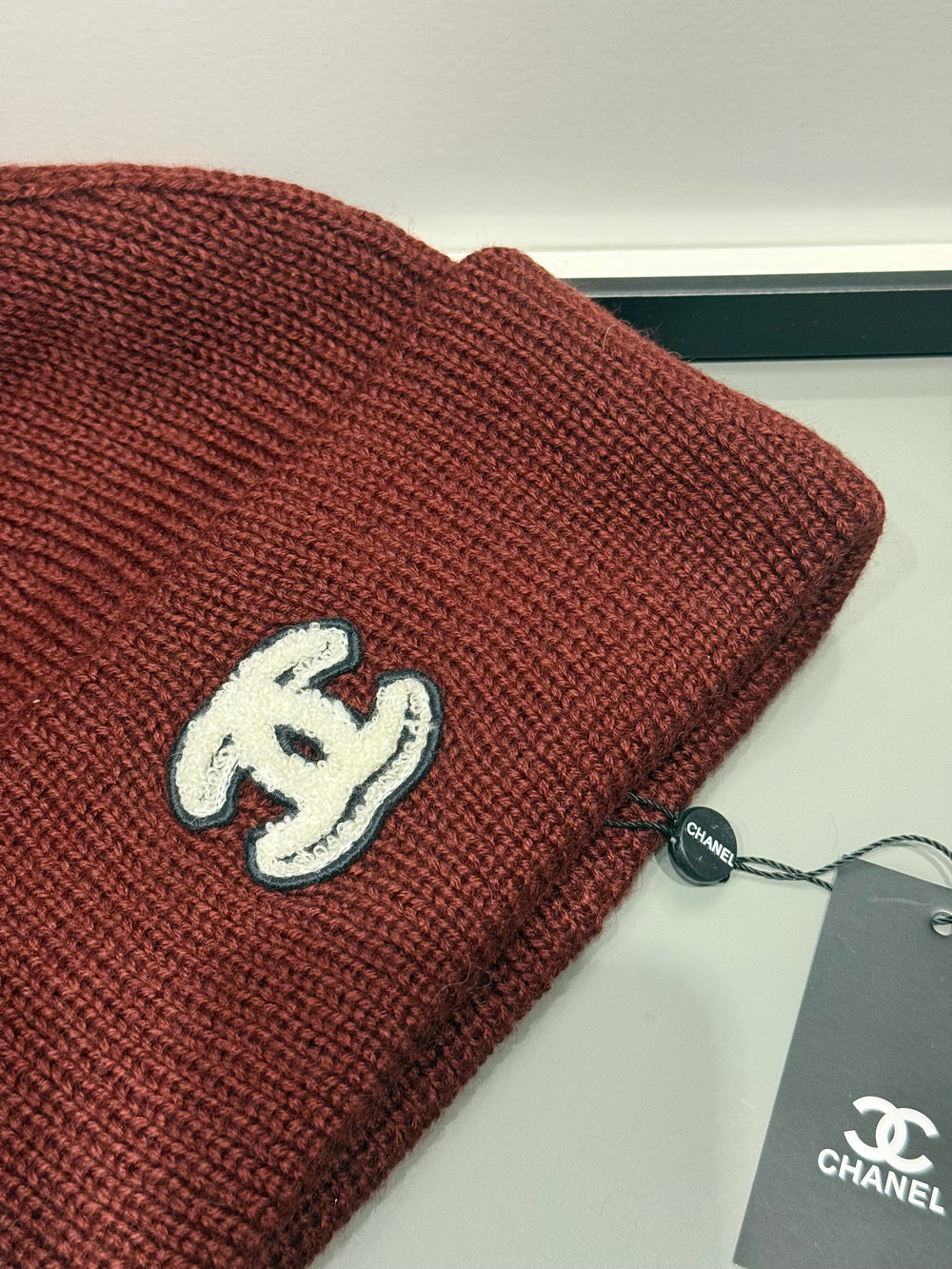 Cappello chanel logo piccolo bordeaux