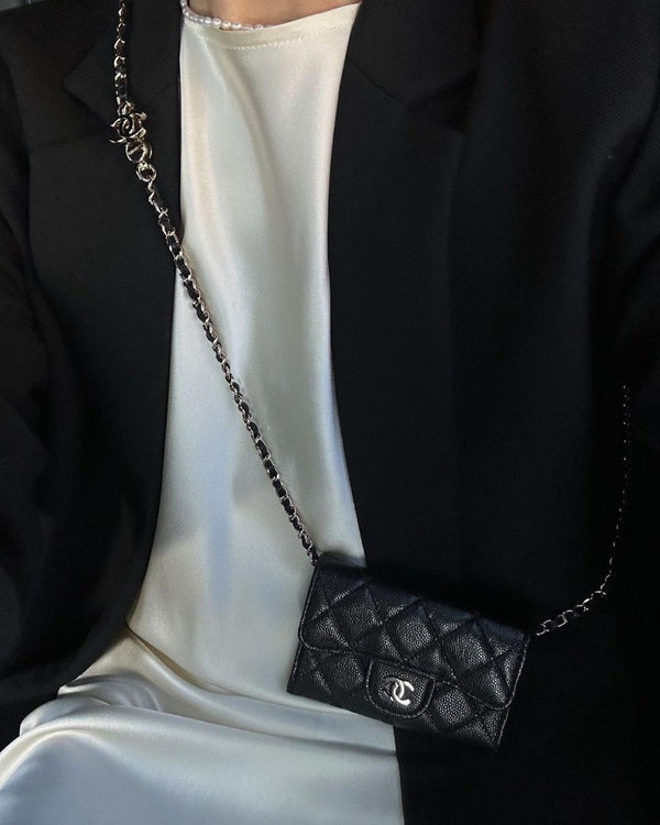 Catena con Pochette Nera liscia argento