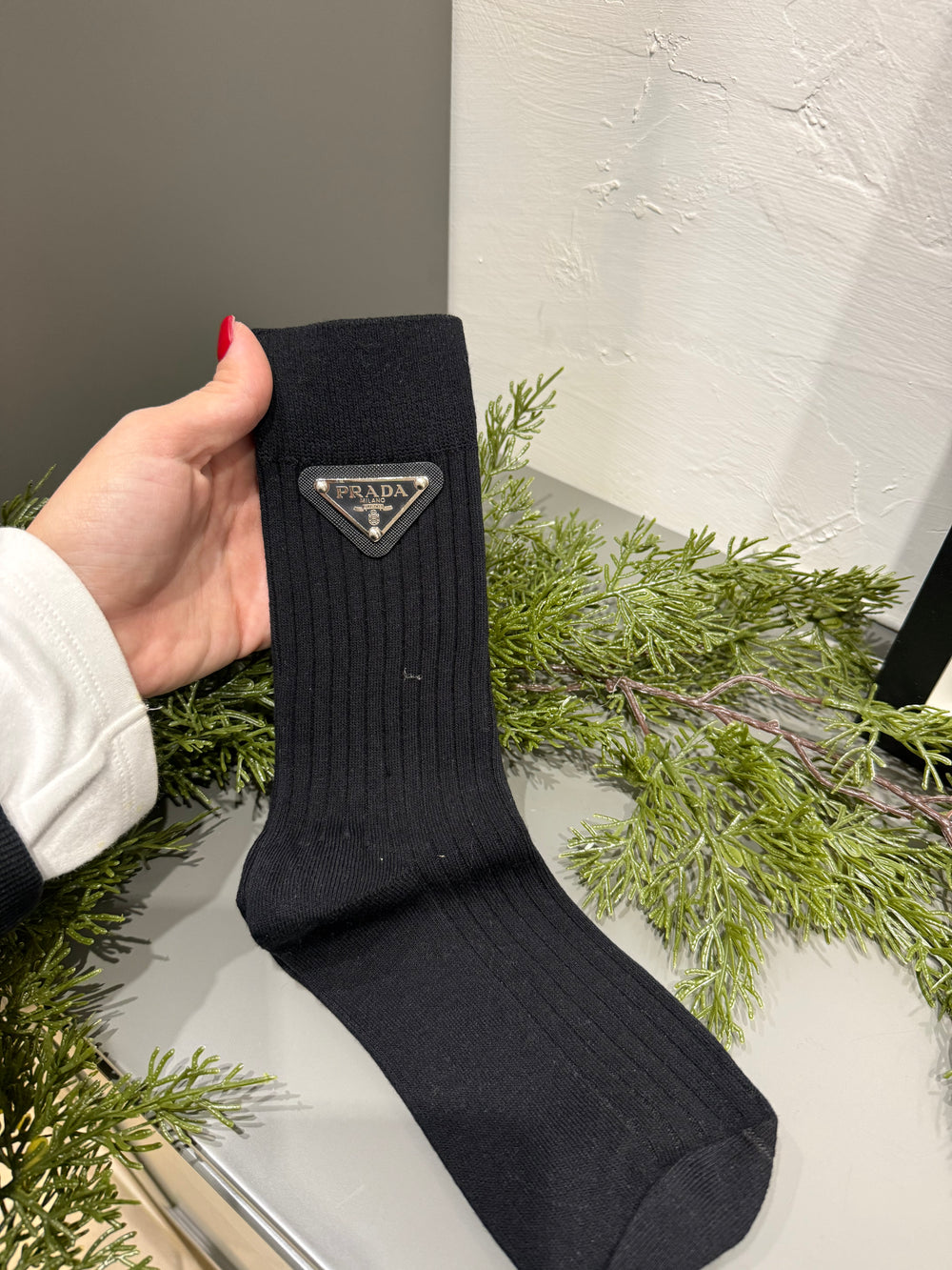 Calzini neri coste logo prada