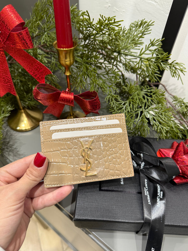 Portacarte martellato in vernice YSL beige