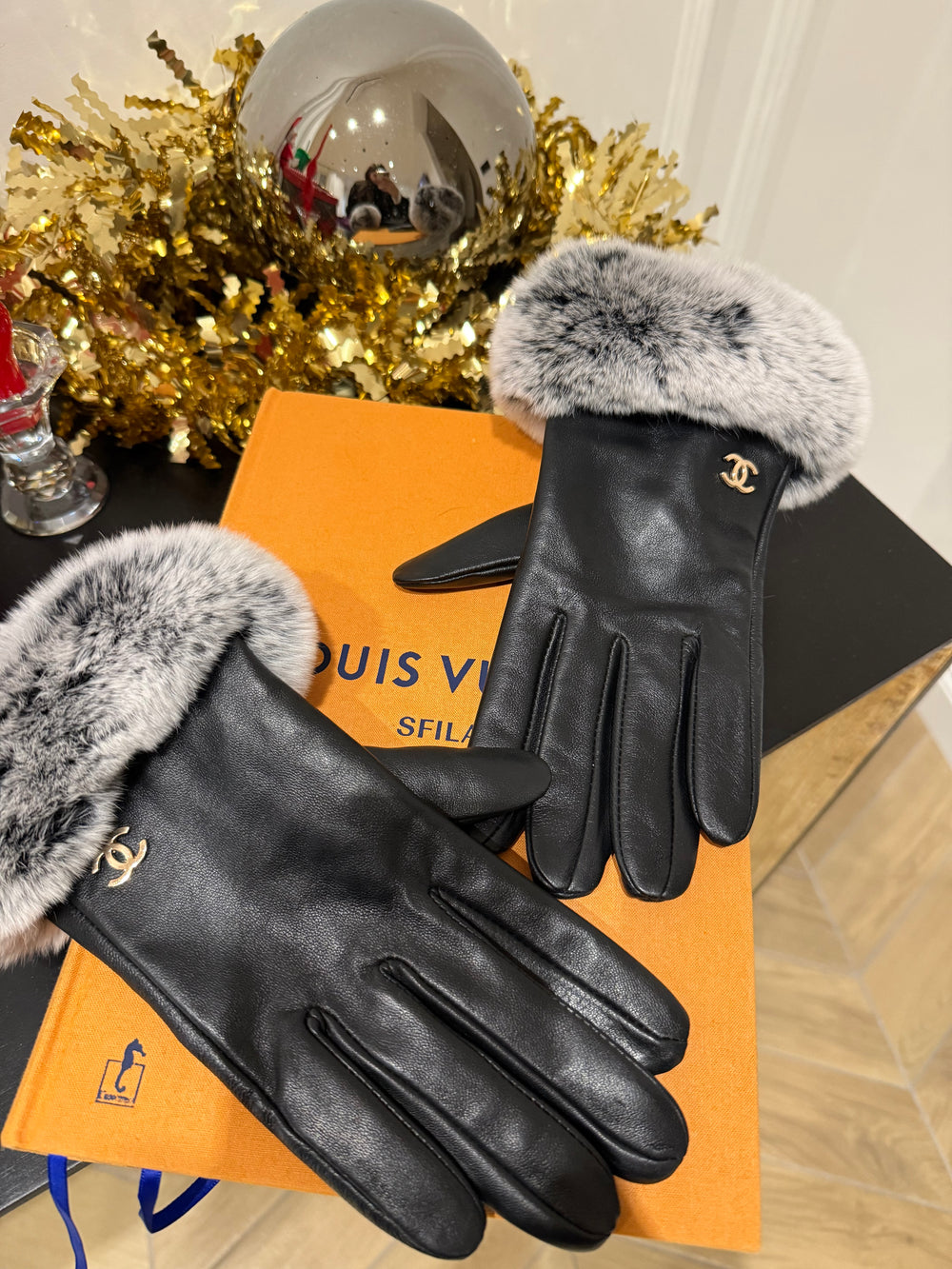 Guanti pelle ed ecofur chanel