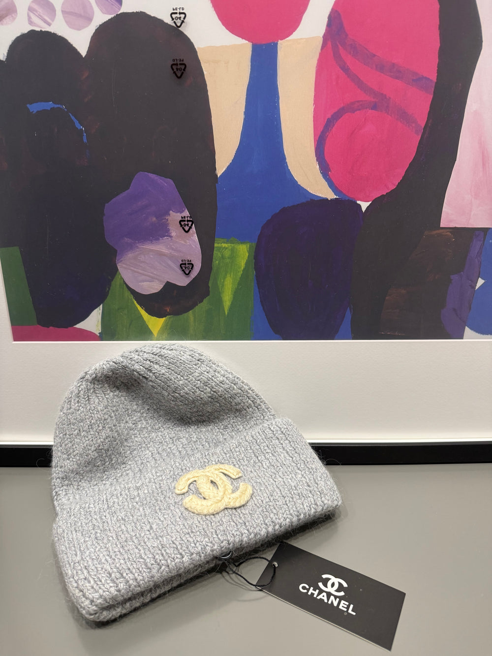 Capppello lana spessa grigio logo bianco