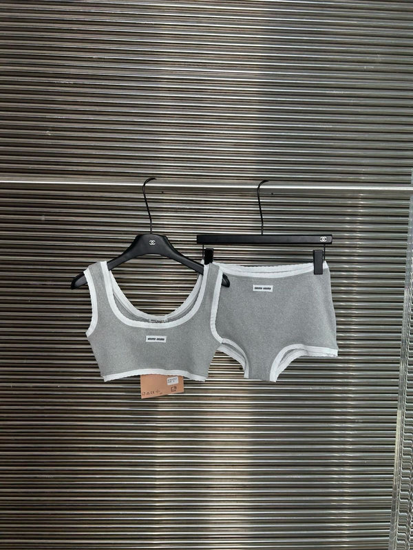 Set coordinato slip e top miu