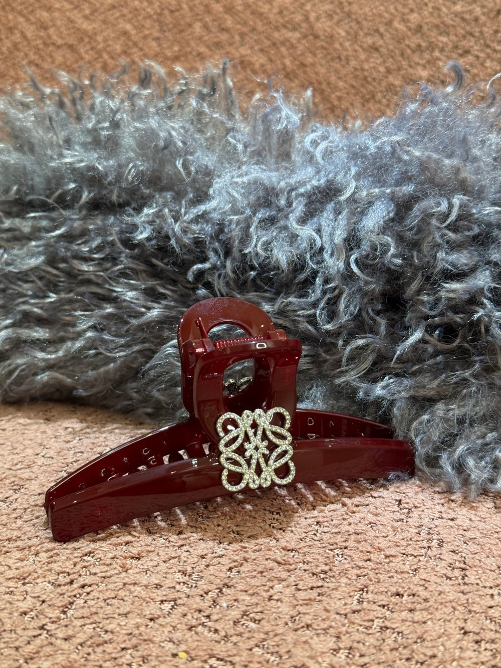 Pinza Loewe Borgogna strass misura big