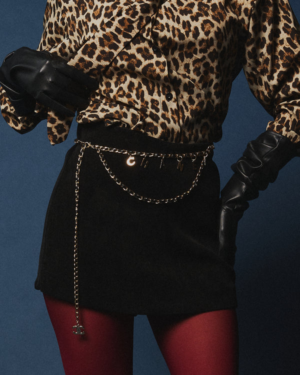 Catena cintura chanel con lettere