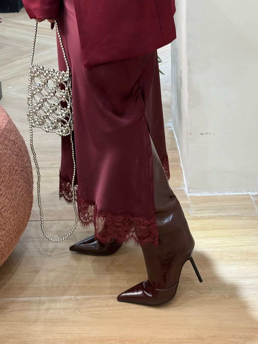 Gonna satin pizzo autunno