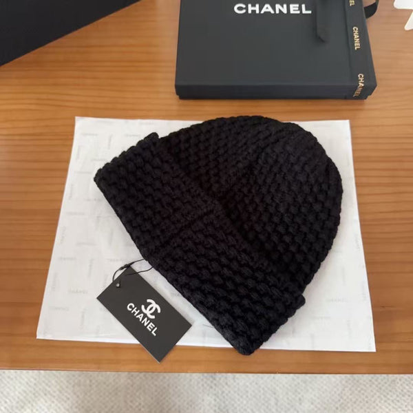 Cappello lana logo cucito chanel