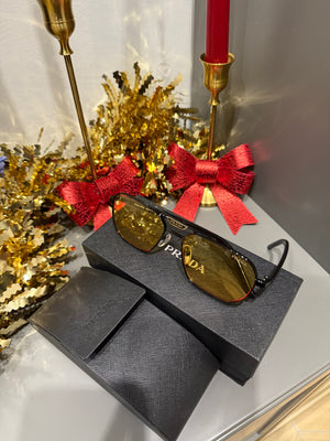 Occhiali Prada sporty