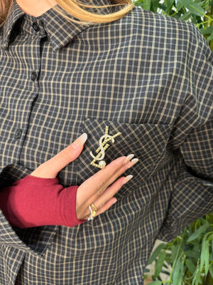 Spilla Ysl martellata con perla