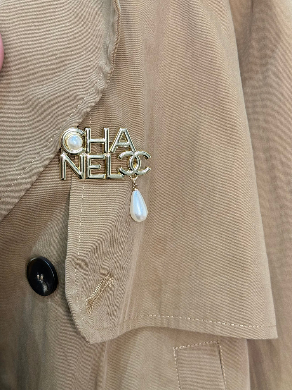 Spilla chanel perla goccia gold