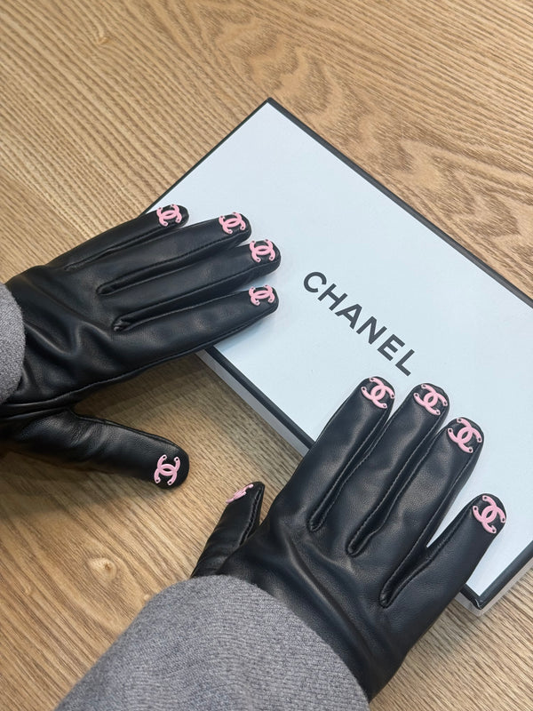 Guanti in pelle chanel loghi rosa