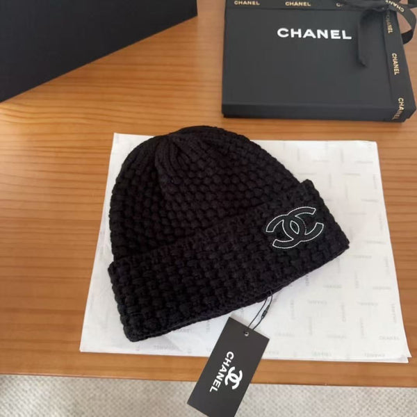 Cappello lana logo cucito chanel