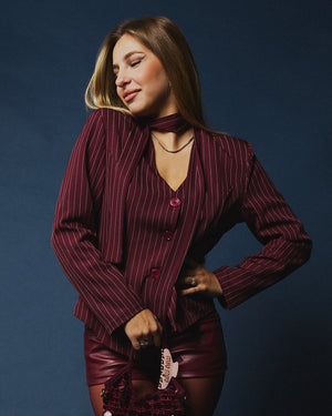 Blazer sfiancato gessato con fusciacca