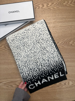 Sciarpa chanel neve
