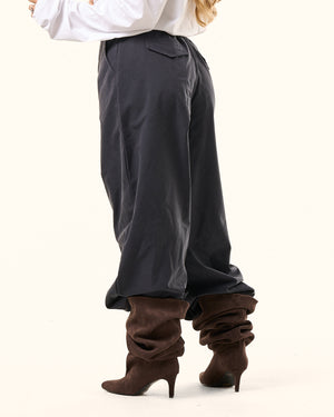 Pantaloni soft structure