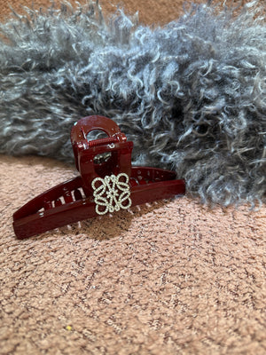 Pinza Loewe Borgogna strass misura big