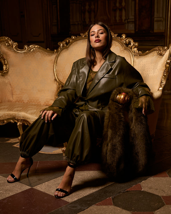 Tailleur in pelle kaki