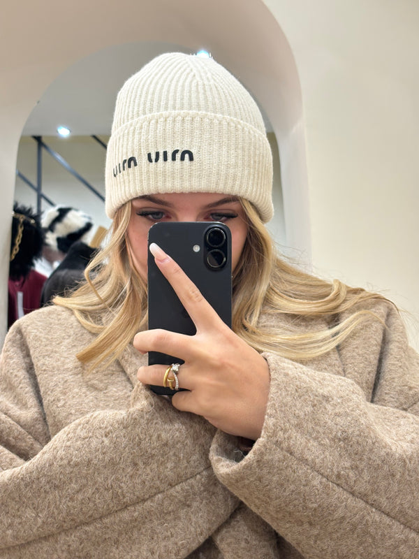 Cappello Miu Miu rigato in lana panna e bianco