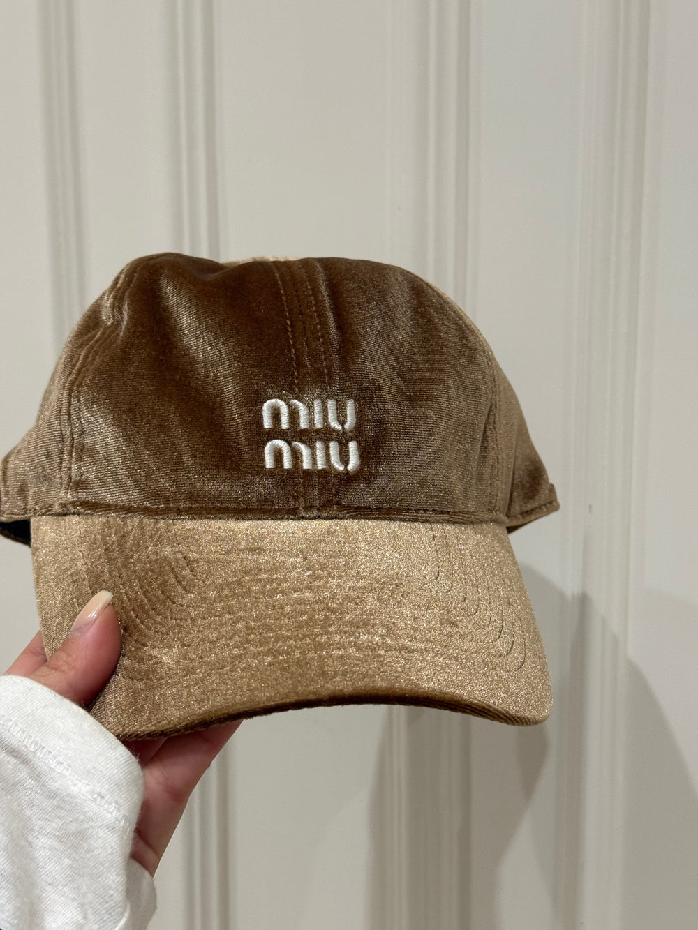 Cappello velluto e cordoncino miumiu