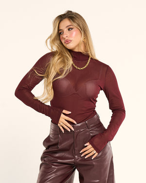 Body velato mezzo collo