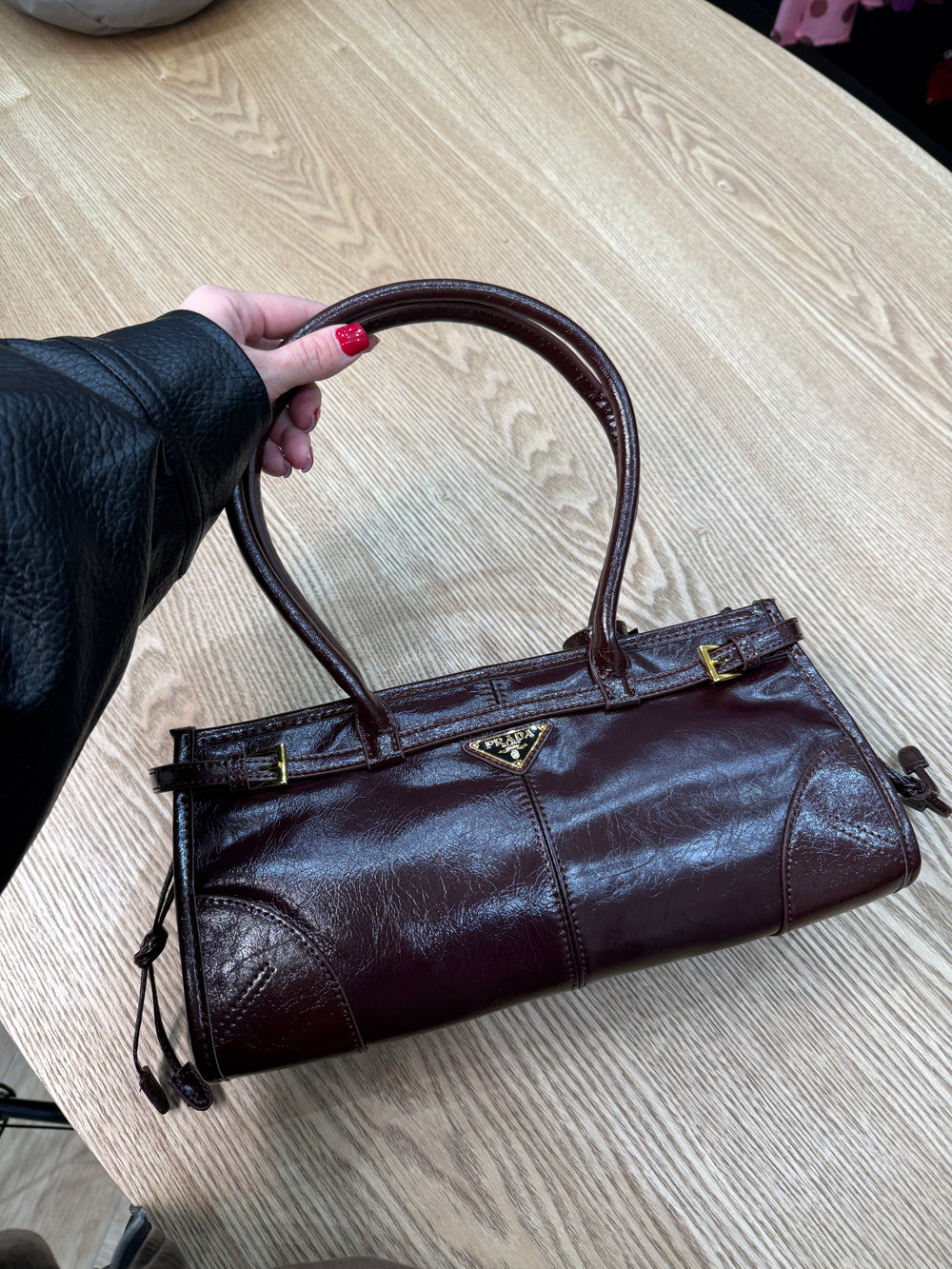 Borsa p bonnie in pelle semilucida