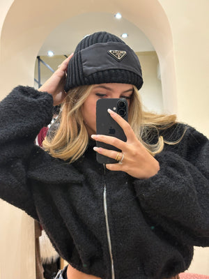 Cappello Prada in lana doppia total black