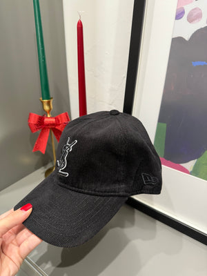Cappello YSL velluto nero