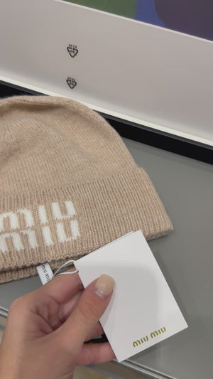 Cappello miumiu classic beige soft